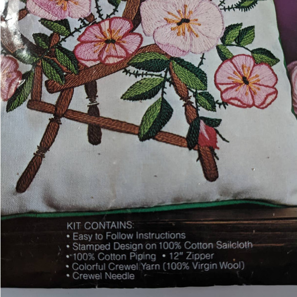 Vintage 70's Crewel Embroidery Pillow Kit, Roses and Spinning Wheel, Avon Crafts - Picture 4 of 10